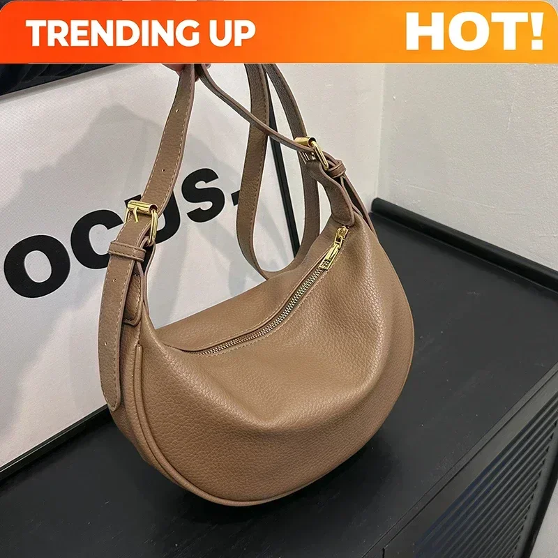 Luxury Bags On Sales - กระเป๋าสะพายไหล่และสะพายข้างทรงโฮโบ หนัง PU สีพื้น ดีไซน์เรียบง่าย ใช้งานได้หลากหลาย